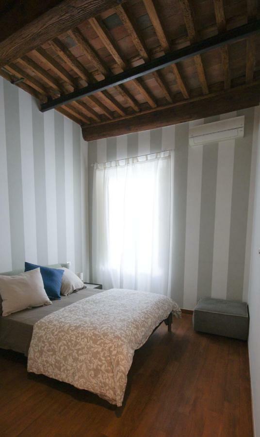 Tabacchi Luxury Apartment In Lucca Historical Center Near Toll Parking Exterior photo